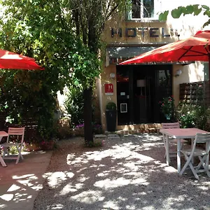 Hotel L'eau Des Collines **