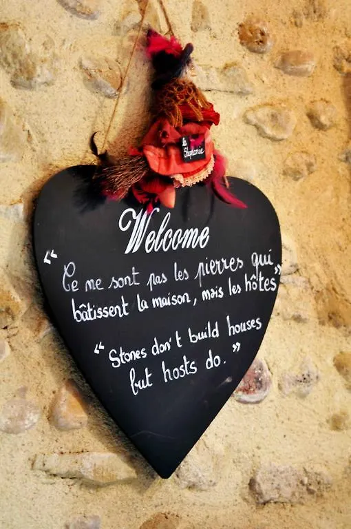 Chambres D'Hotes Les 7 Semaines Chantemerle-les-Bles Bed & Breakfast