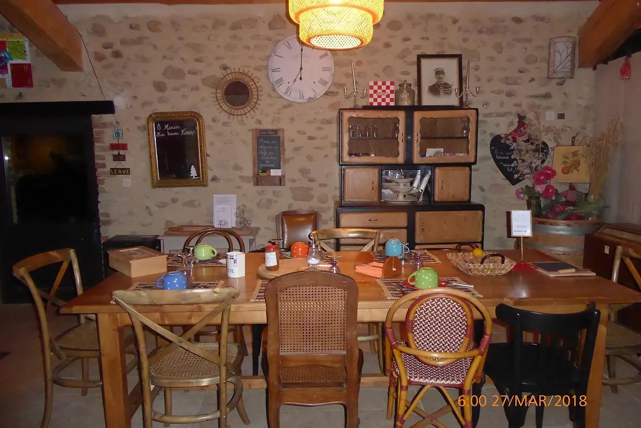 *** Bed & Breakfast Chambres D'Hotes Les 7 Semaines Chantemerle-les-Bles France
